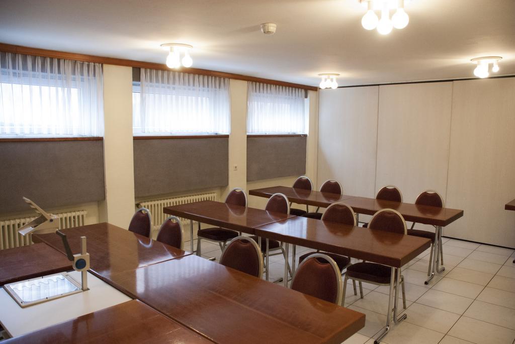 Hotel Excelsior Кассель Экстерьер фото